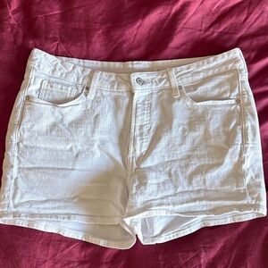 Old Navy Women's Bright White Jean Shorts